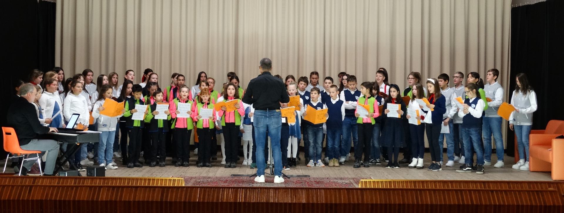Concerto_tutti_(3)_TAGLIATA.jpg